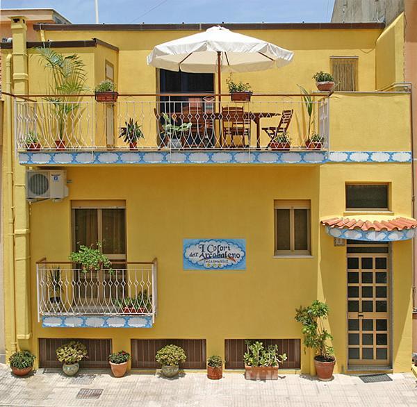 I Colori Dell'Arcobaleno Bed & Breakfast ซานโต สเตฟาโน ดี กามาสตรา ภายนอก รูปภาพ